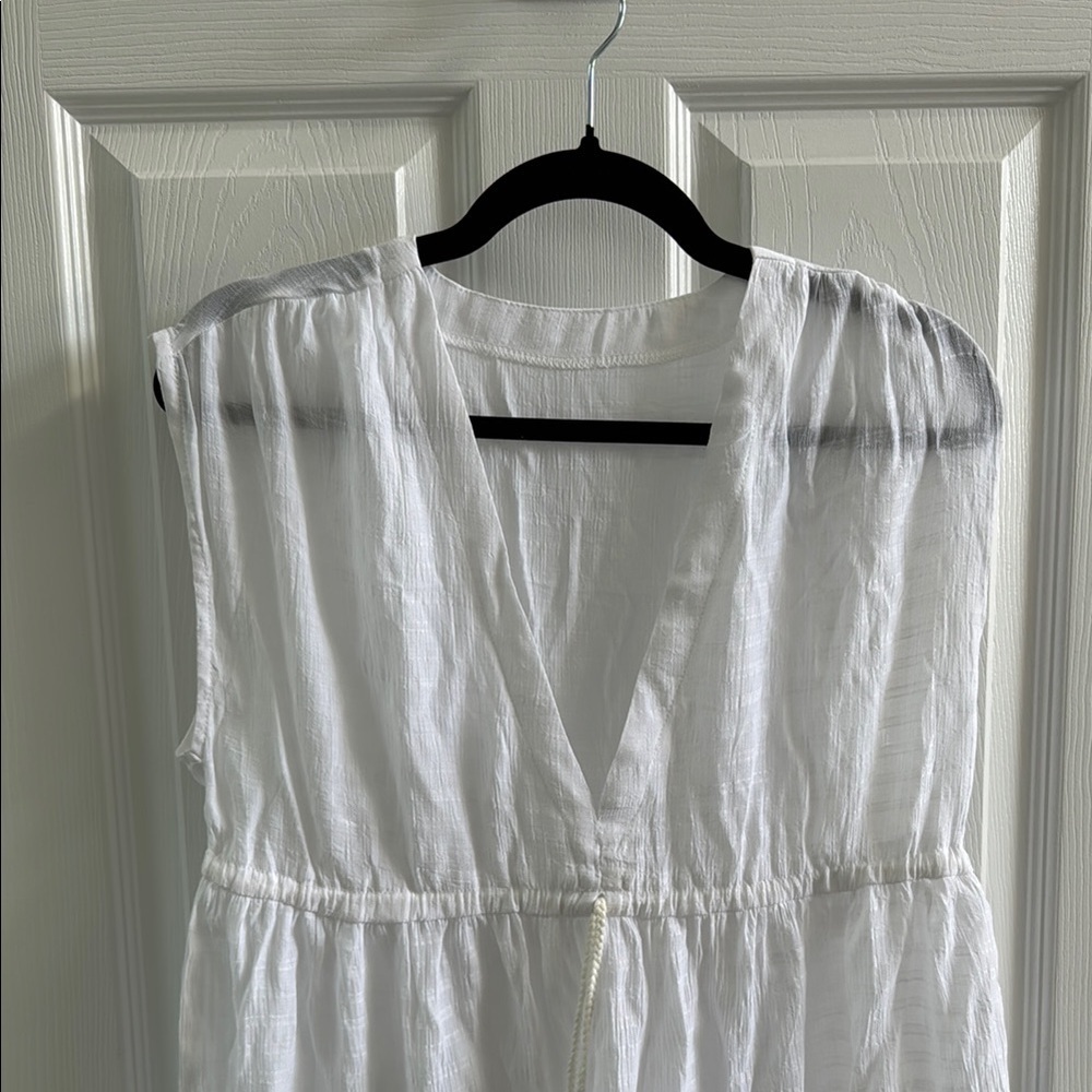 Amazon White Swim Coverup Lightweight and Stylish - Picture 5 of 6